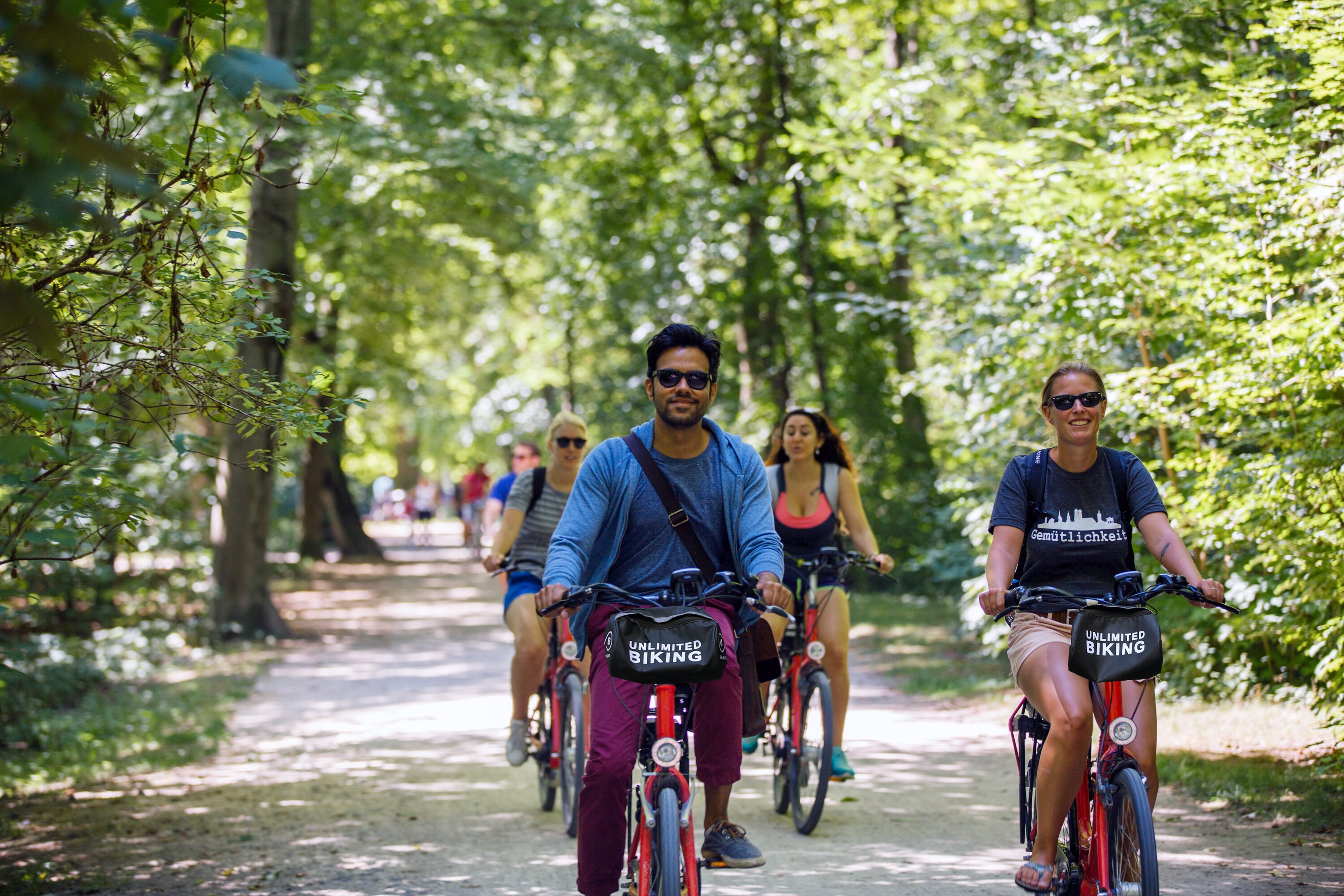 Highlights of Munich Bike Tour with Beer Garden Stop